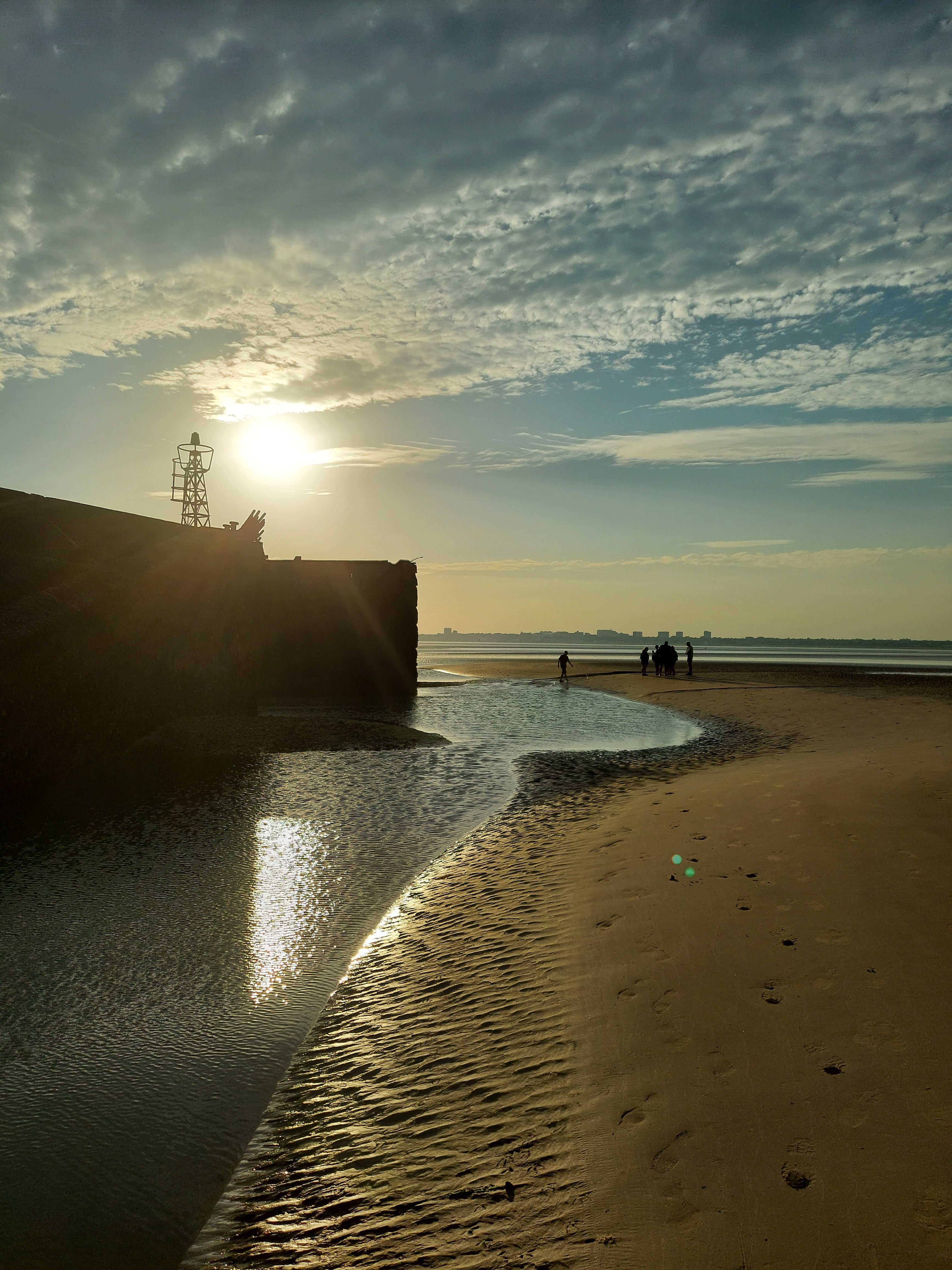 Blog about the mulberry harbour guided walk with Thames estuary man ...